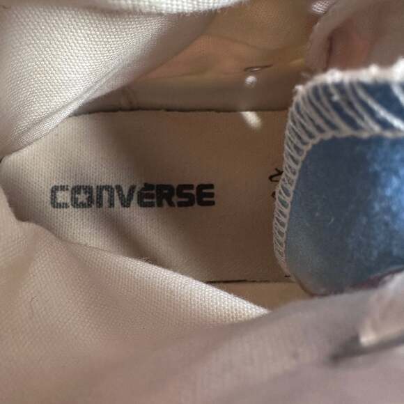 Converse - Picture 4 of 13
